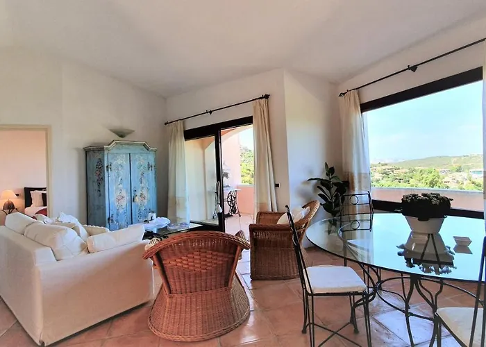 Monica Luxury House *