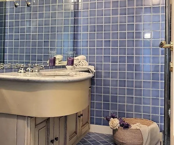 Monica Luxury House *